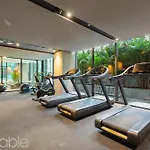 Chic Studio With Pool Access In The Autograph
