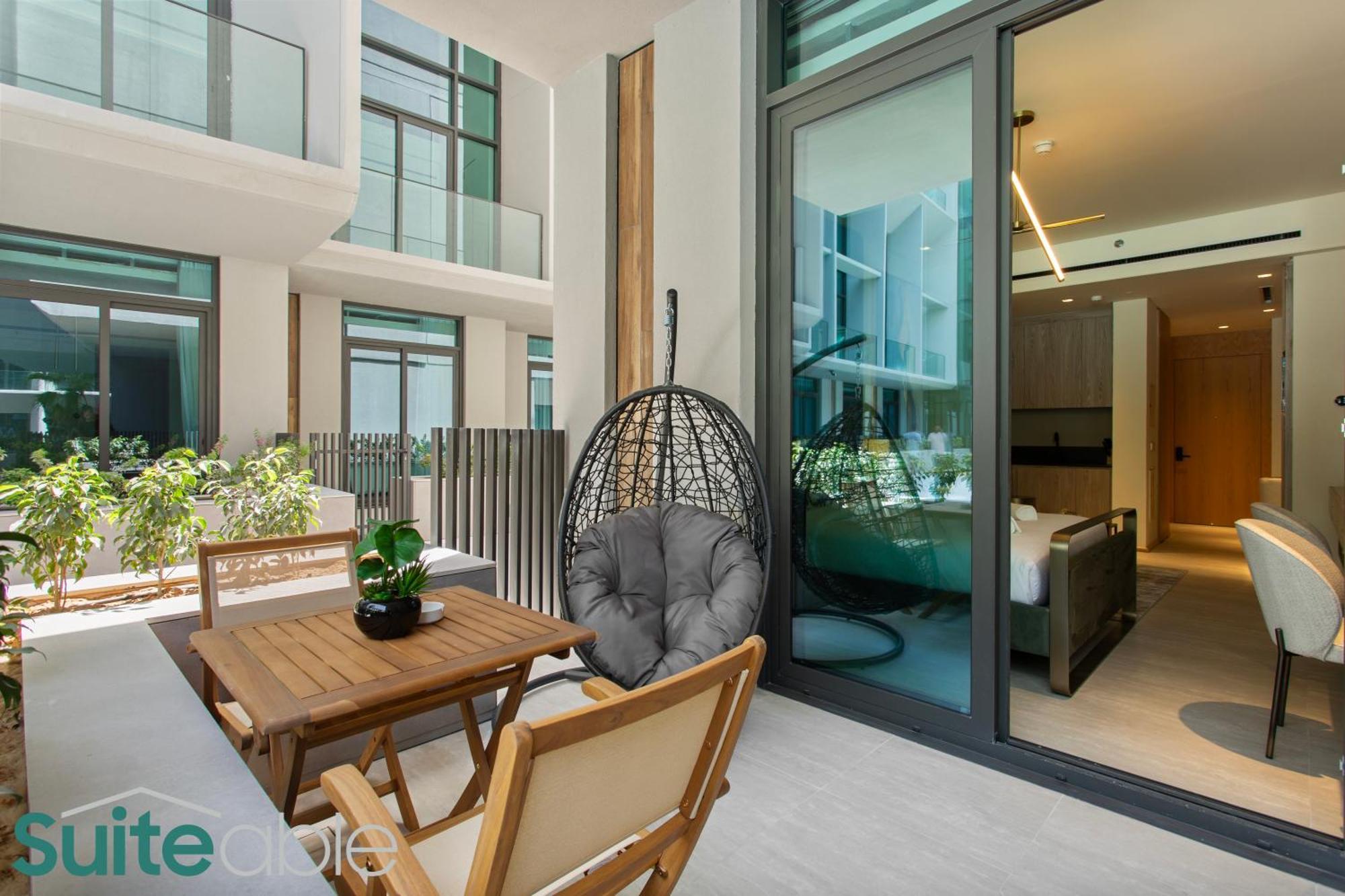 Chic With Pool Access In The Autograph
