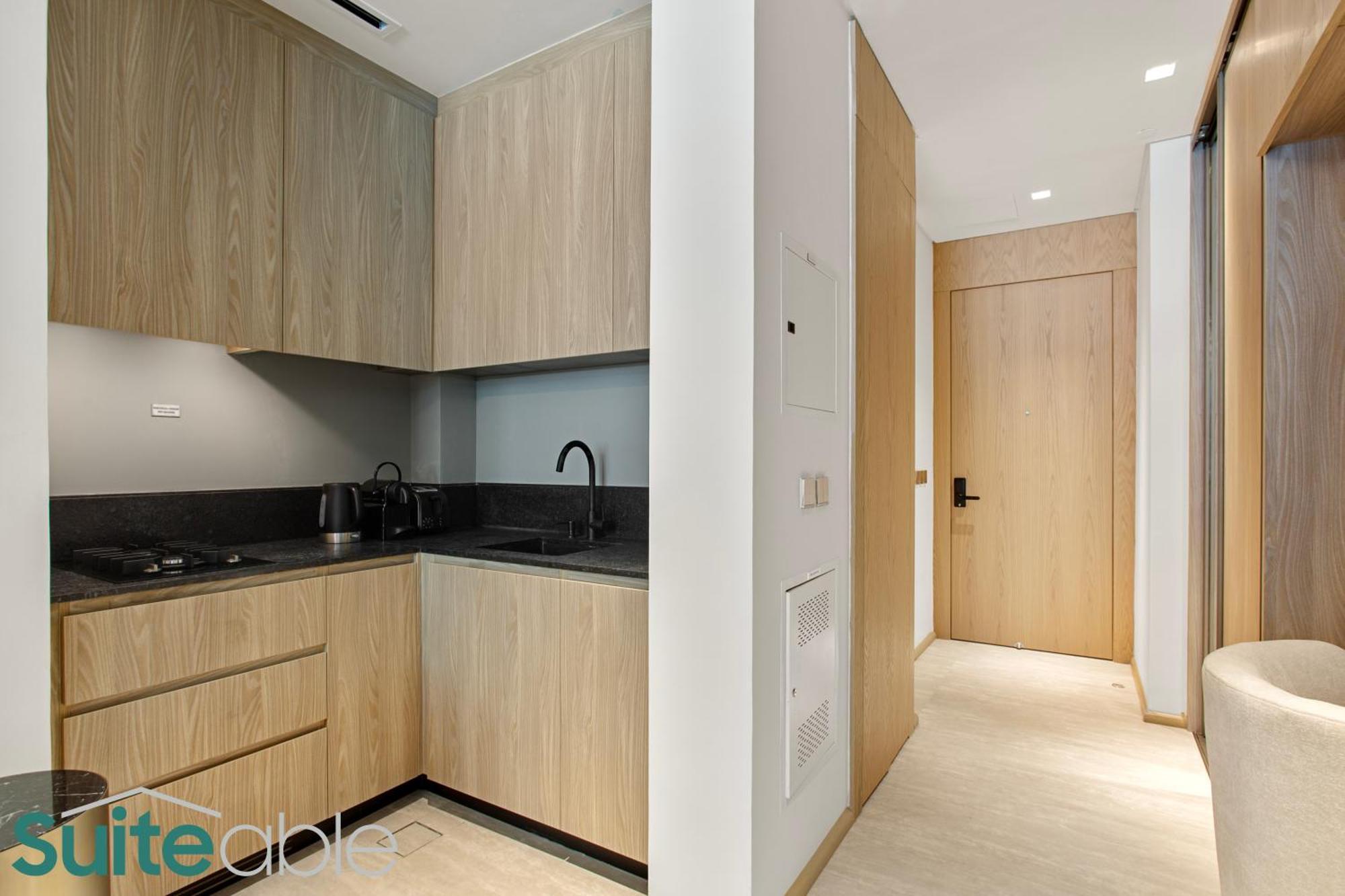 Apartment Chic With Pool Access In The Autograph Dubai