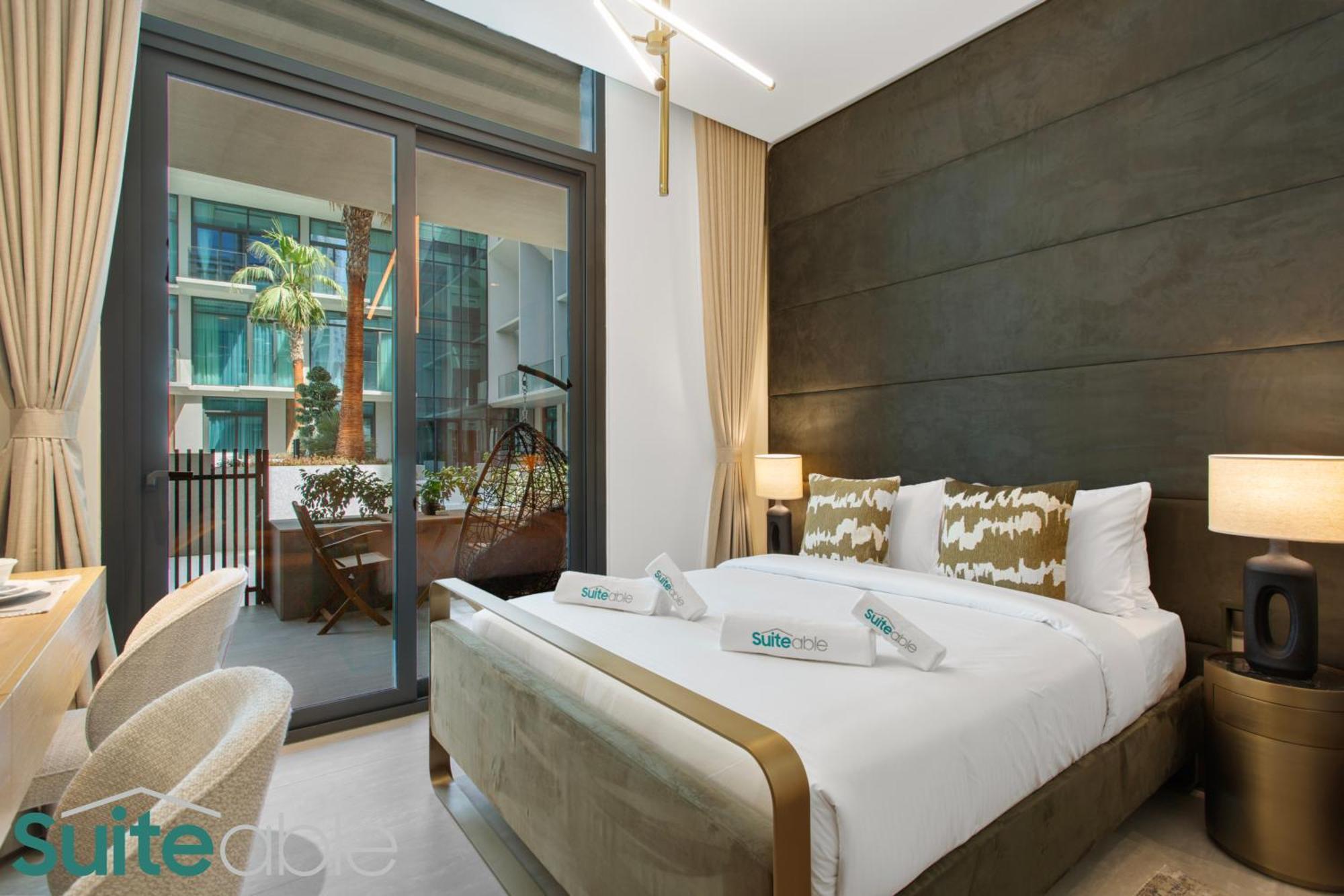 Chic With Pool Access In The Autograph