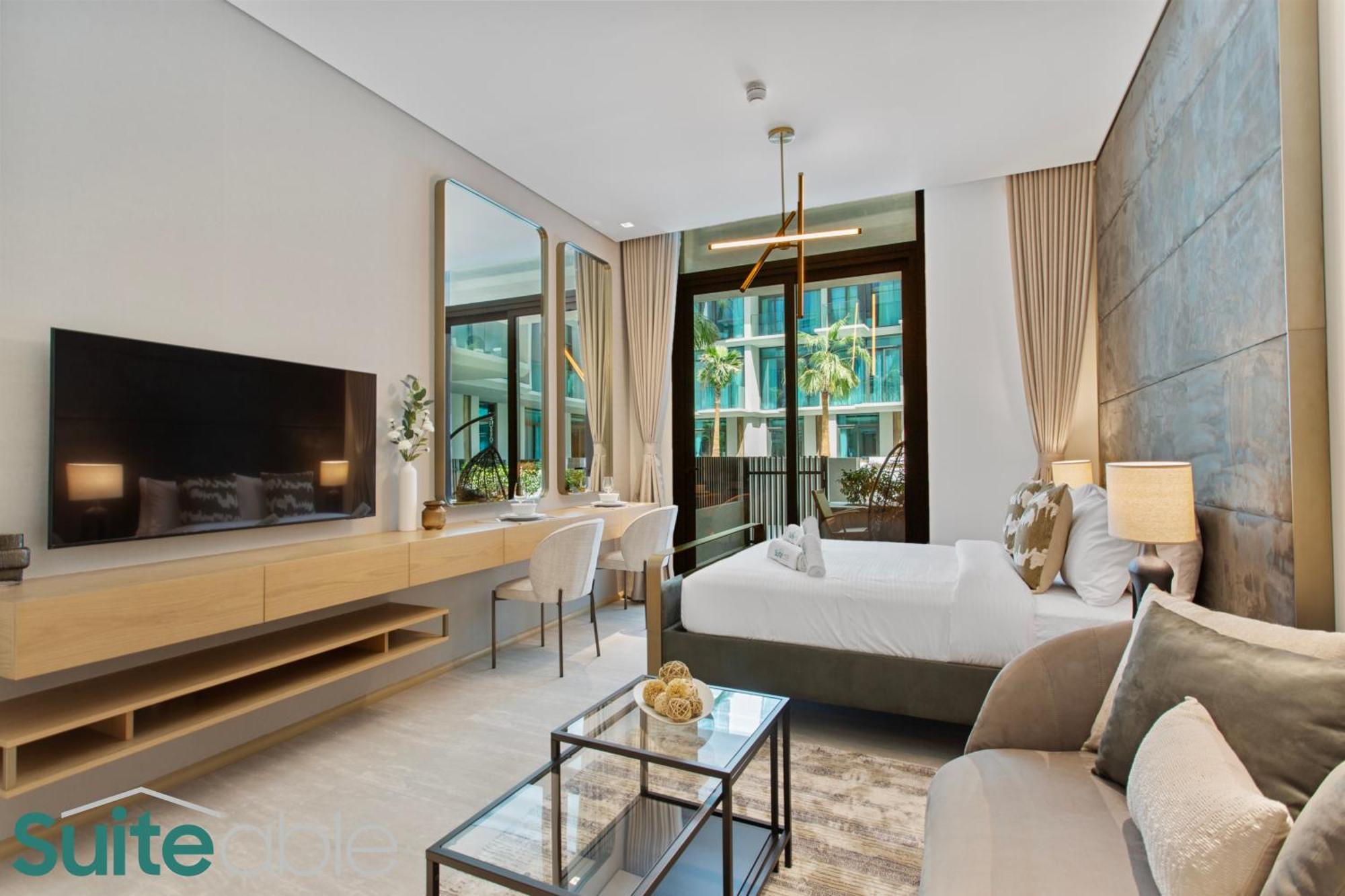 Apartment Chic With Pool Access In The Autograph Dubai