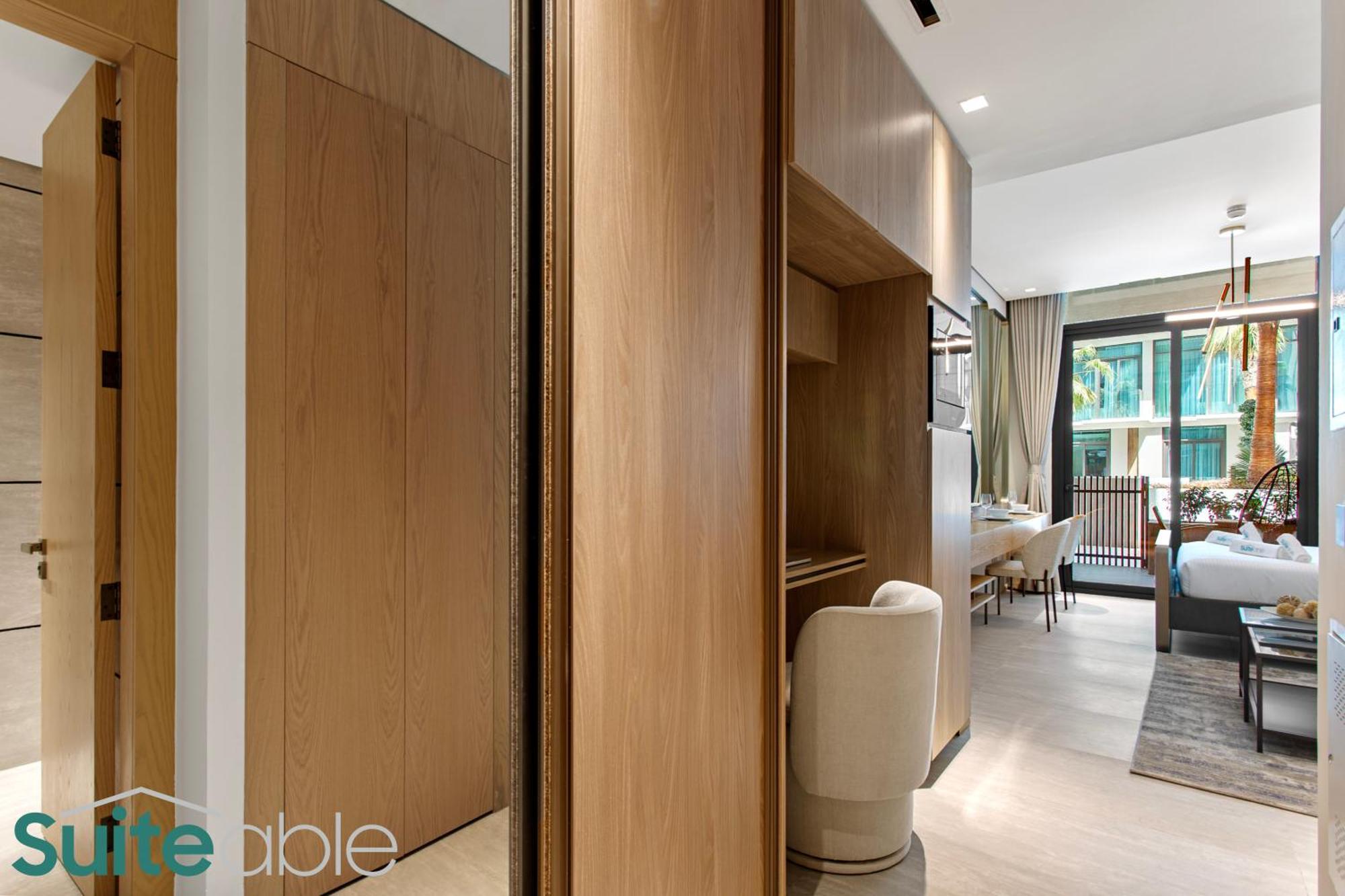 Chic With Pool Access In The Autograph Apartment